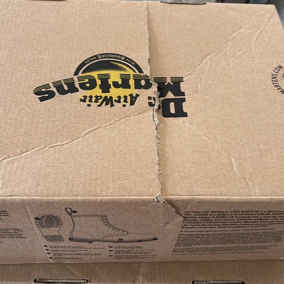 NIB Dr. Martens Zavala ALT HYDRO BLACK Combat Boots 8 eyelet- Size: 6 Woman’s - Picture 11 of 11